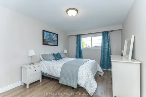 2554 Palisander Avenue Mississauga ON L5B 2L2