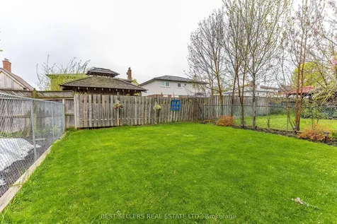 2554 Palisander Avenue Mississauga ON L5B 2L2