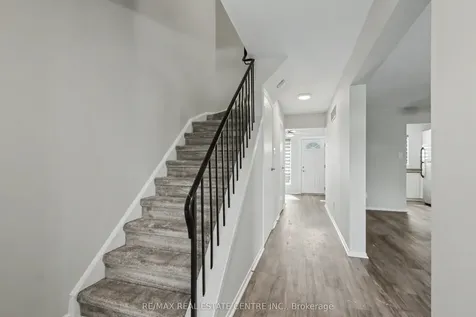 53 Mcmullen Crescent Brampton ON L6S 3M2
