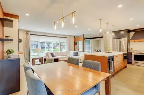 5226 Spruce Avenue Burlington ON L7L 1N1