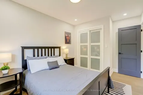 5226 Spruce Avenue Burlington ON L7L 1N1