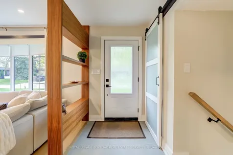 5226 Spruce Avenue Burlington ON L7L 1N1