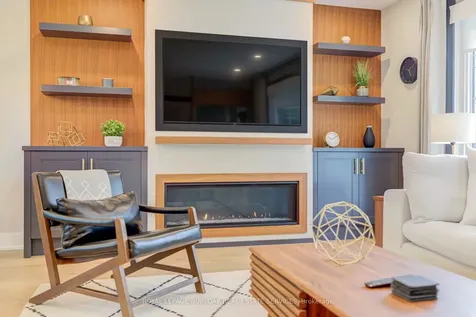 5226 Spruce Avenue Burlington ON L7L 1N1