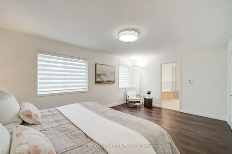 952 Huffman Crescent Milton ON L9T 6M7