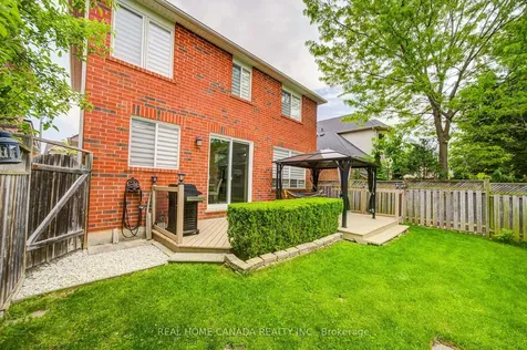 952 Huffman Crescent Milton ON L9T 6M7