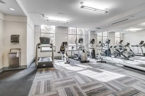 2379 Central Park Drive Oakville ON L6H 0E3