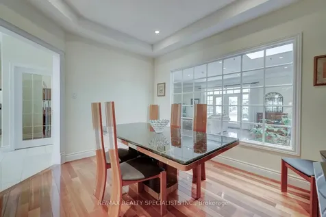 2141 Fowler Lane Mississauga ON L5K 1B9