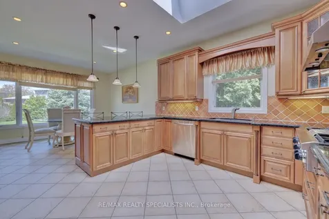 2141 Fowler Lane Mississauga ON L5K 1B9