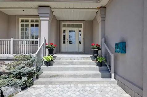 2141 Fowler Lane Mississauga ON L5K 1B9