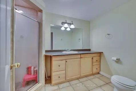 2141 Fowler Lane Mississauga ON L5K 1B9