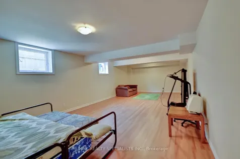 2141 Fowler Lane Mississauga ON L5K 1B9