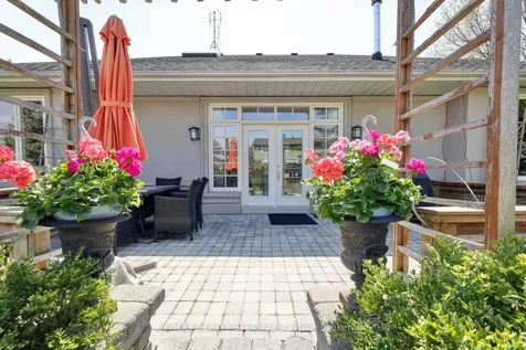2141 Fowler Lane Mississauga ON L5K 1B9