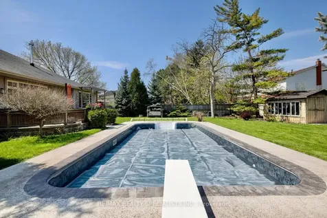 2141 Fowler Lane Mississauga ON L5K 1B9