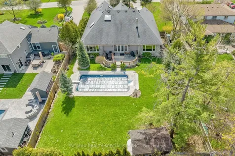 2141 Fowler Lane Mississauga ON L5K 1B9
