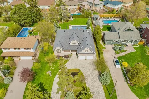 2141 Fowler Lane Mississauga ON L5K 1B9