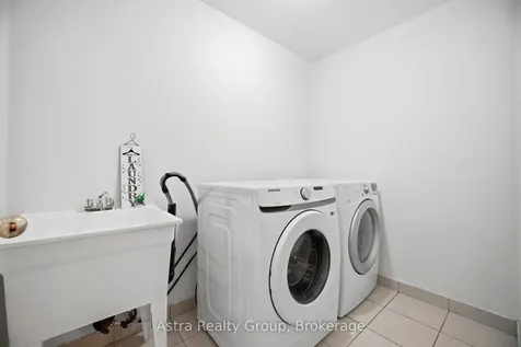 21 Lorenzo Circle Brampton ON L6R 3N3