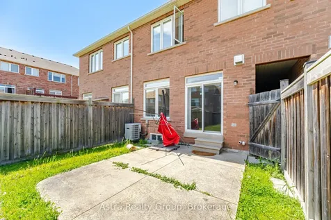 21 Lorenzo Circle Brampton ON L6R 3N3