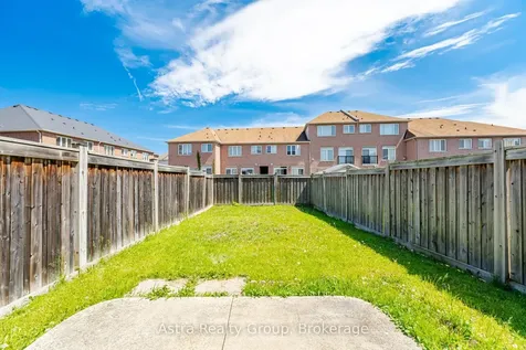 21 Lorenzo Circle Brampton ON L6R 3N3