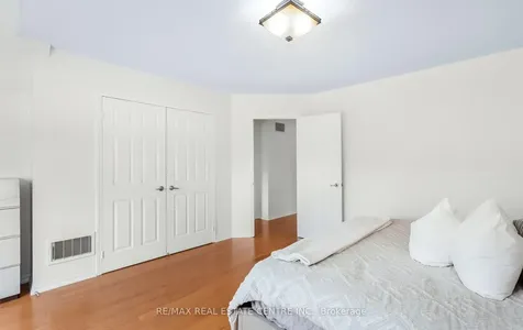 157 Niagara Trail Halton Hills ON L7G 0H4