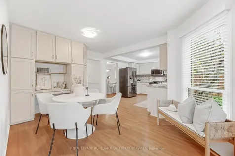 1004 Roxborough Drive Oakville ON L6M 1E3