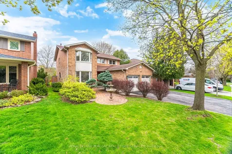 1004 Roxborough Drive Oakville ON L6M 1E3