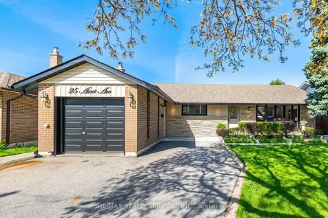 25 Ascot Avenue Brampton ON L6T 2P3
