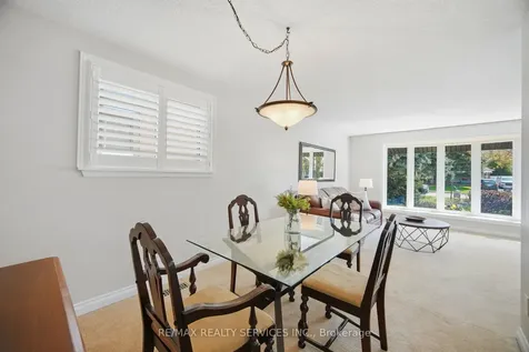 25 Ascot Avenue Brampton ON L6T 2P3