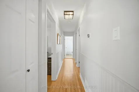25 Ascot Avenue Brampton ON L6T 2P3