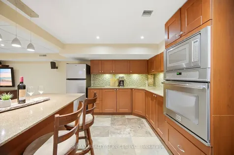 25 Ascot Avenue Brampton ON L6T 2P3