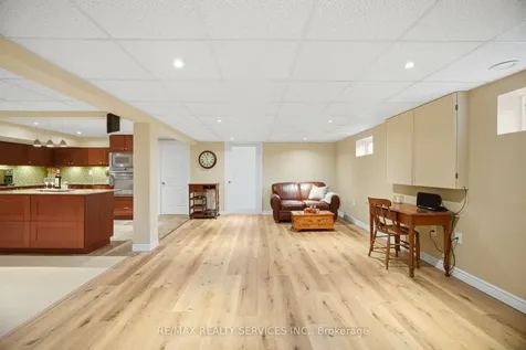 25 Ascot Avenue Brampton ON L6T 2P3