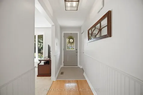 25 Ascot Avenue Brampton ON L6T 2P3