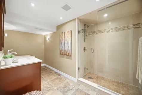 25 Ascot Avenue Brampton ON L6T 2P3
