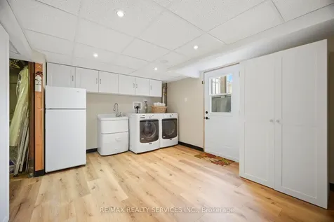 25 Ascot Avenue Brampton ON L6T 2P3