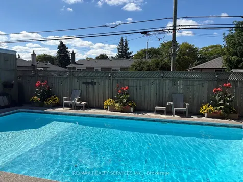 25 Ascot Avenue Brampton ON L6T 2P3