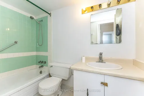 2825 Islington Avenue Toronto ON M9L 2K1