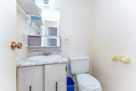2825 Islington Avenue Toronto ON M9L 2K1