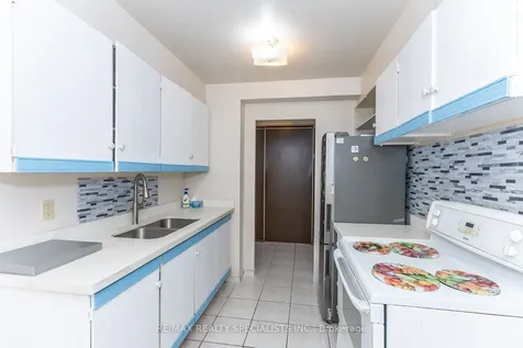 2825 Islington Avenue Toronto ON M9L 2K1