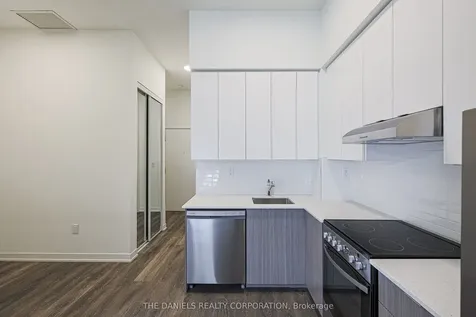 165 Canon Jackson Drive Toronto ON M6M 0C4