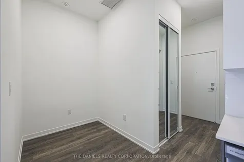 165 Canon Jackson Drive Toronto ON M6M 0C4