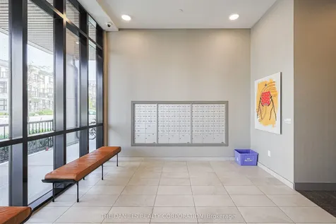 165 Canon Jackson Drive Toronto ON M6M 0C4