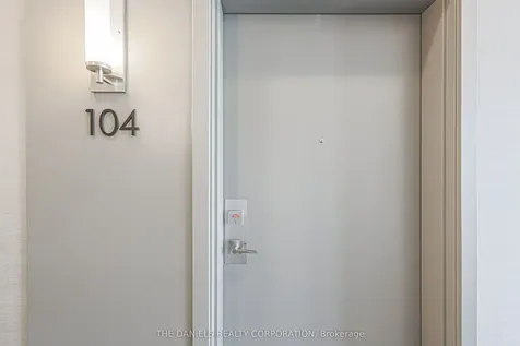 165 Canon Jackson Drive Toronto ON M6M 0C4