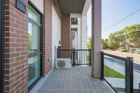 165 Canon Jackson Drive Toronto ON M6M 0C4