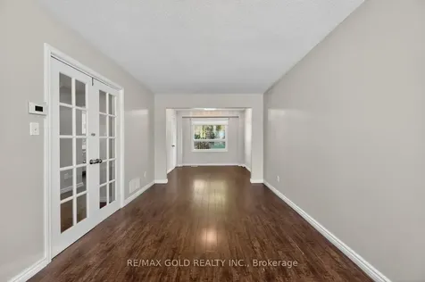 5 Ravenswood Drive Brampton ON L6Y 3Y5