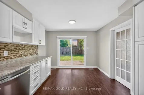 5 Ravenswood Drive Brampton ON L6Y 3Y5