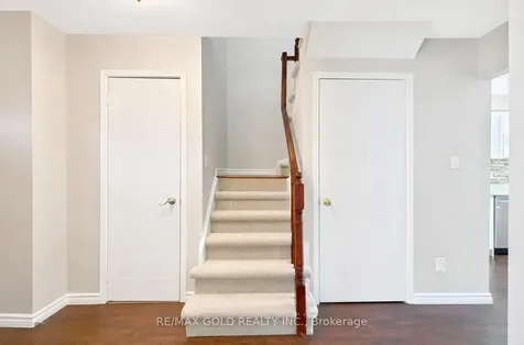 5 Ravenswood Drive Brampton ON L6Y 3Y5