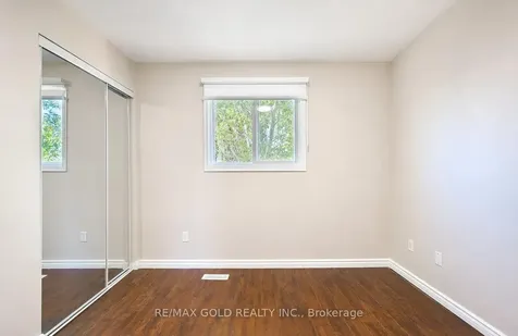 5 Ravenswood Drive Brampton ON L6Y 3Y5