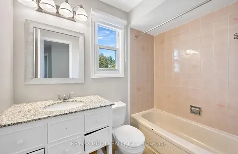 5 Ravenswood Drive Brampton ON L6Y 3Y5
