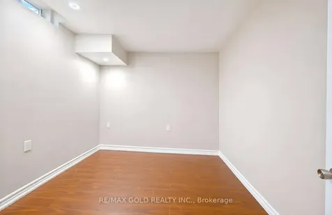 5 Ravenswood Drive Brampton ON L6Y 3Y5