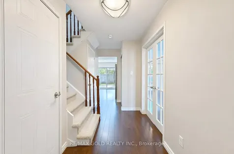 5 Ravenswood Drive Brampton ON L6Y 3Y5