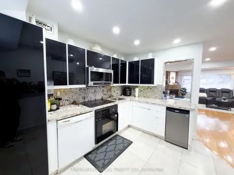 2440 Bromsgrove Road Mississauga ON L5J 4J7